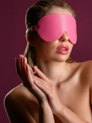 Maska BDSM z różowej wegańskiej skóry PU