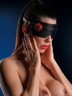 Wild Roses Blindfold Black