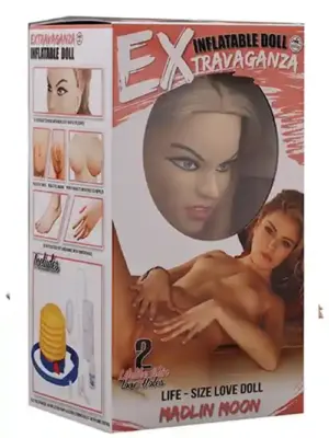 EXTRAVAGANZA - MADLIN MOON