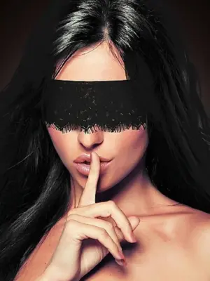 Mystere Lace Mask - Black