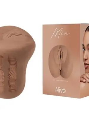 Mia Super Realistic Masturbator